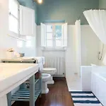 Spacious With Private Pool Near בית נופש *