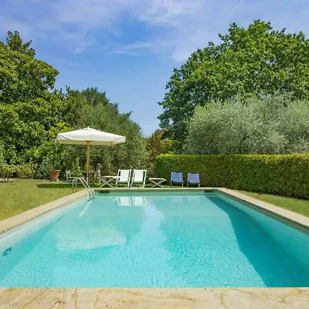Ferienhaus Spacious With Private Pool Near *